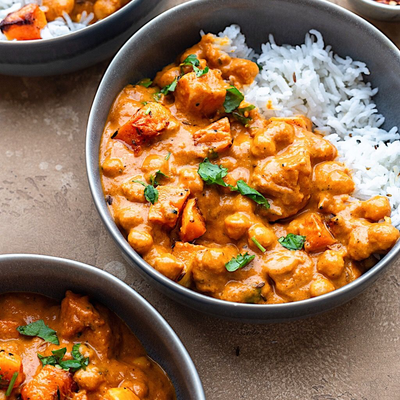 Sri Lankan Curry with Pumpkin, Chickpeas, Kale